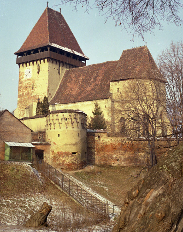 Die Kirchenburg in Eibesdorf. Foto: Dr. Hermann ...