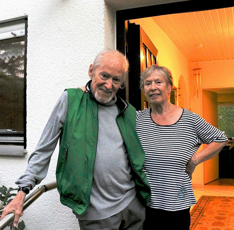 Ein Haus der offenen Tr: Hans Bergel und Ehefrau ...