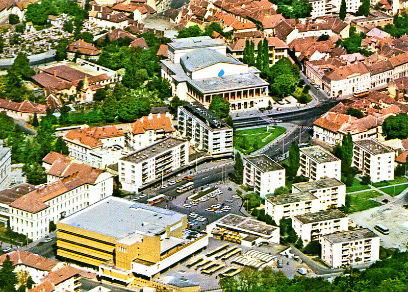 Postkarte mit dem neuen Staatstheater (1959) von ...