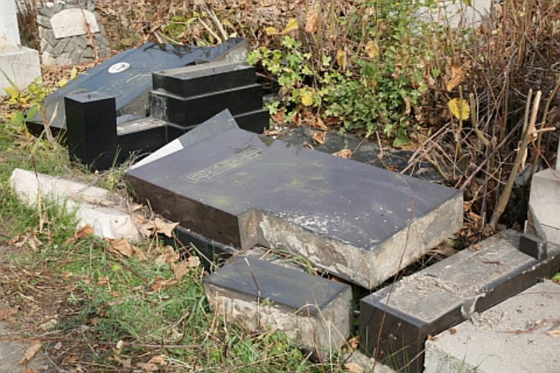 Unbekannte T�ter haben w�hrend der j�dischen ...