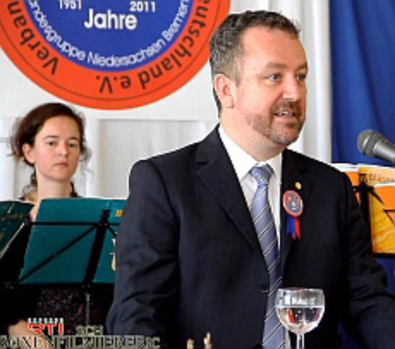 
Der Bundesvorsitzende Dr. Bernd Fabritius ...