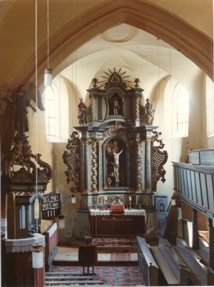 Altar (1752), Kanzel (1761), Taufbecken (1749) ...