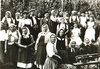 1962 (?) Kleinblasendorfer bei der Weinlese in Baaen