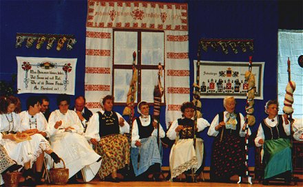 Die Theatergruppe (1999): Szene aus dem ...