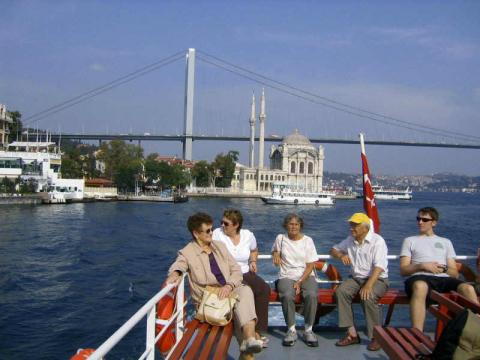 Istanbul - Bosporus - 9.2006 ...