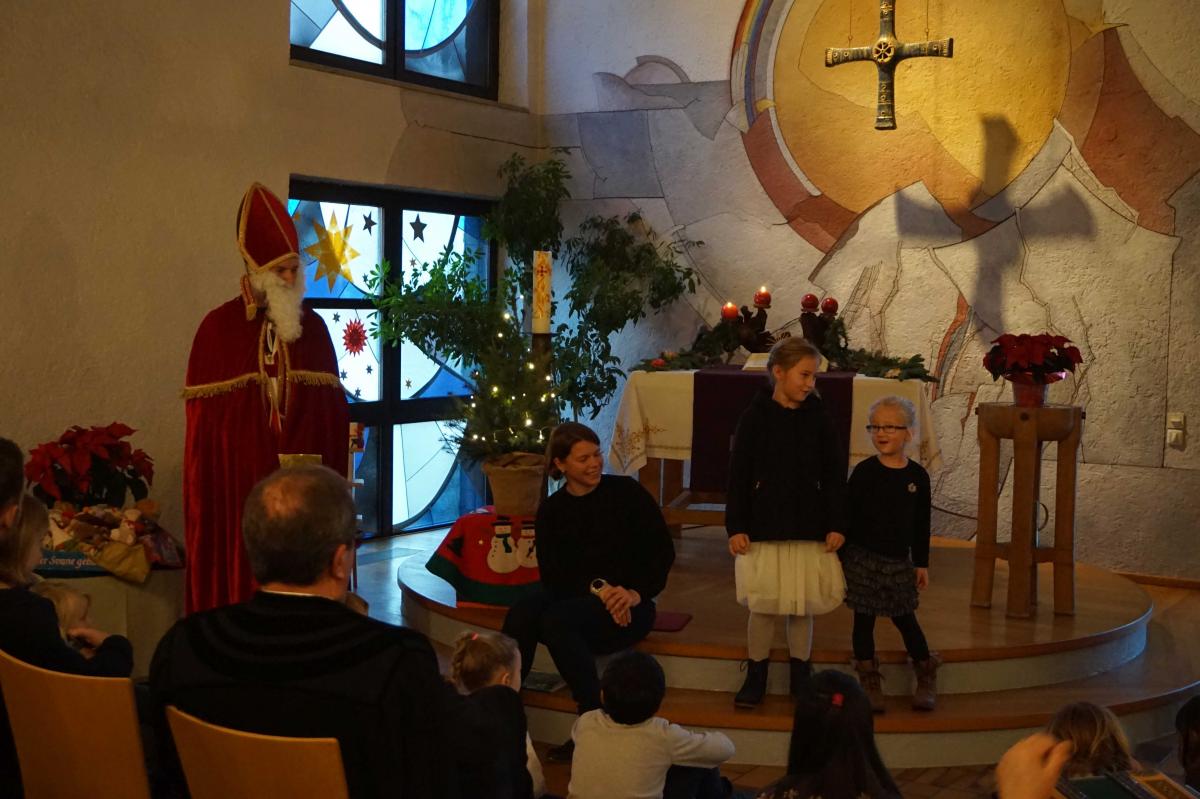  Weihnachtsfeier  ...