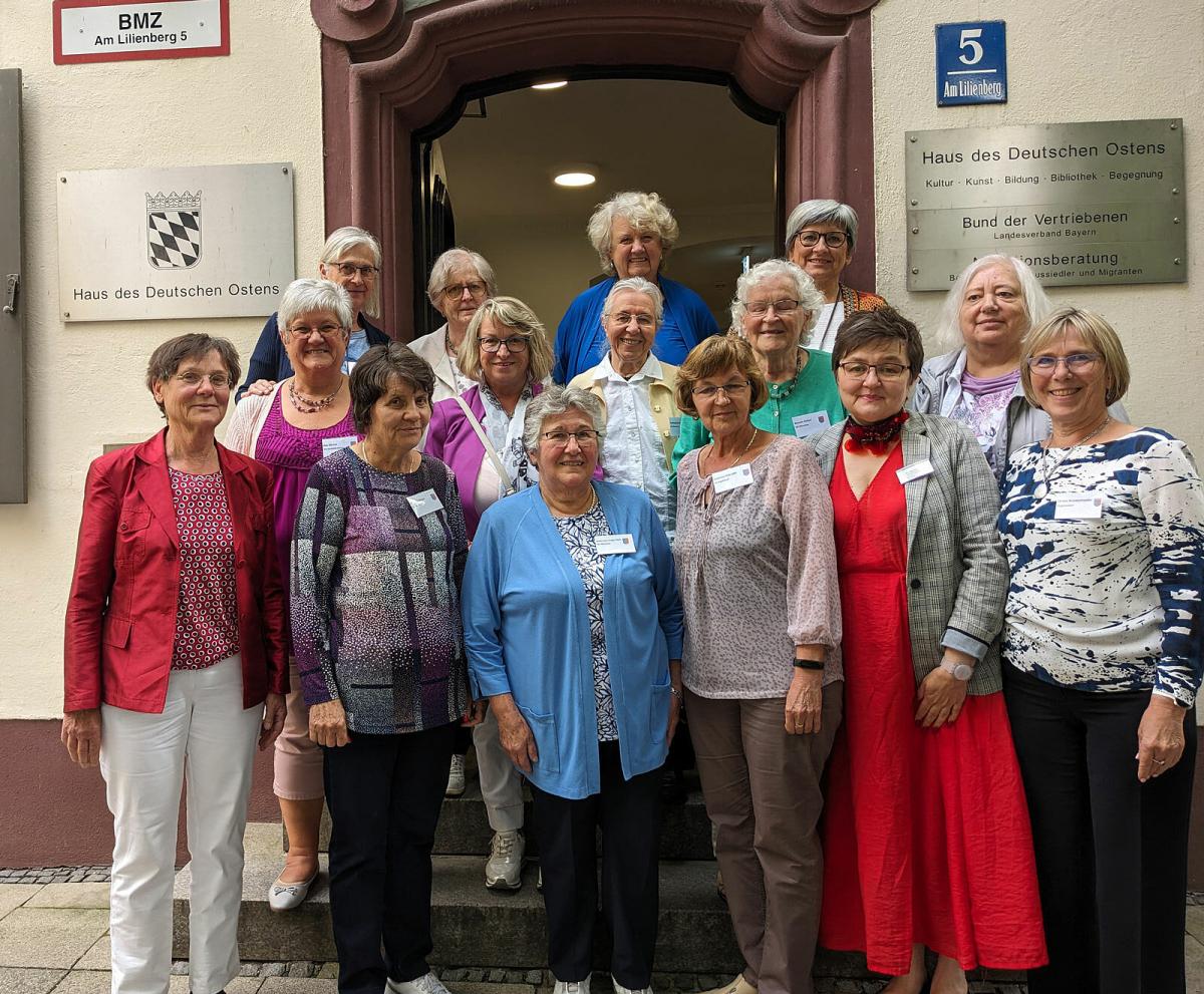 Frauen trafen sich im Mnchner Haus des ...