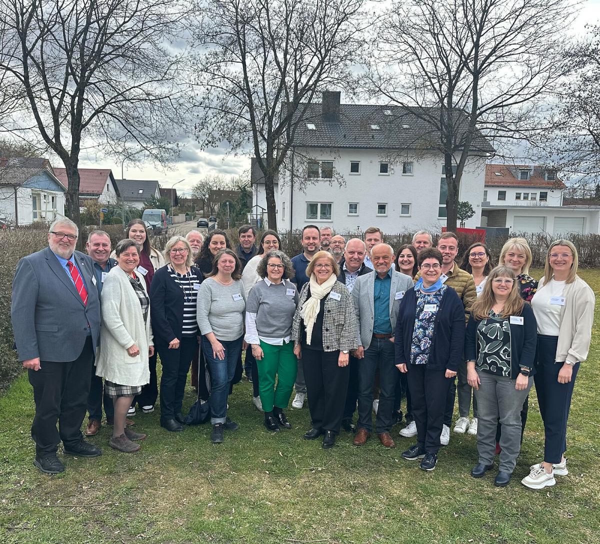  Teilnehmer der Landesvorstandssitzung Bayern in ...