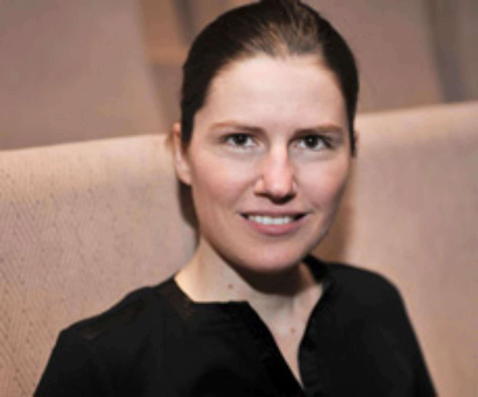 Ingrid Gündisch inszeniert in Fürth Brechts „Hofmeister“ Siebenbuerger.de