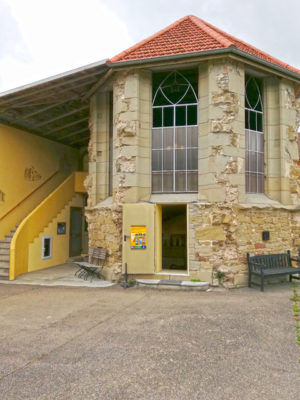 Siebenbürger Sachsen renovieren Ruine der Liebfrauenkirche Wüstenhausen