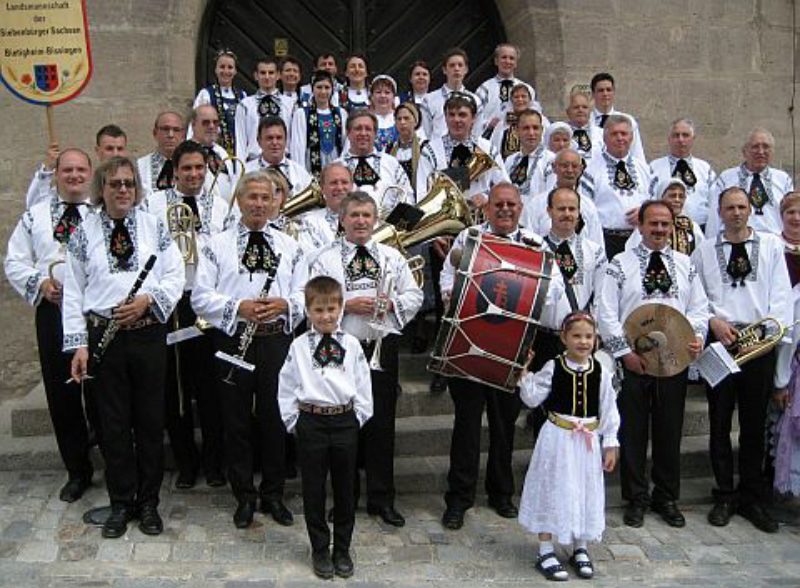 Trachtentrger der Kreisgruppe Bietigheim ...