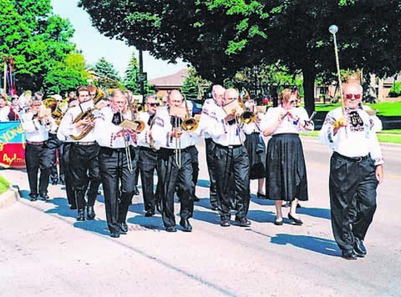 „Transylvania Hofbru Blaskapelle“ aus Kitchener ...