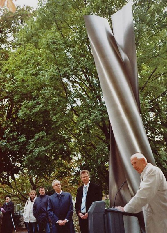 bergabe der Skulptur an die Stadt Freiburg, von ...