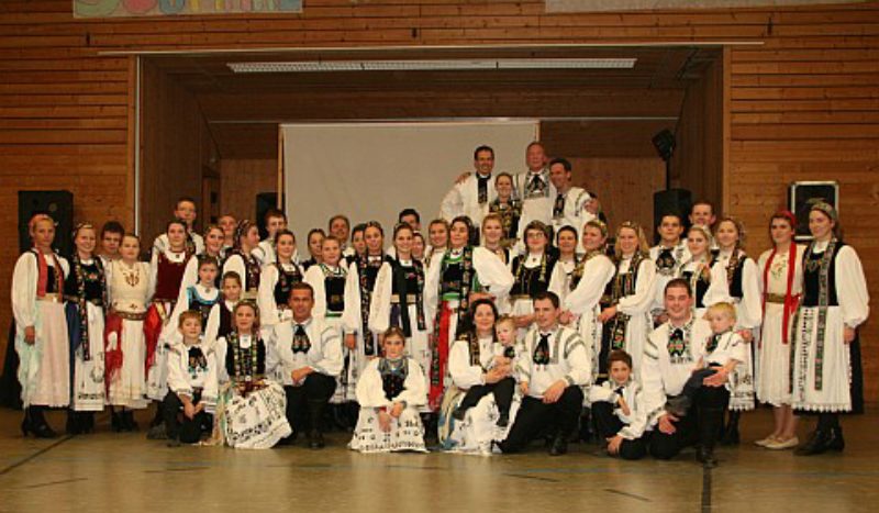 Die siebenbrgische Tanzgruppe Augsburg feierte ...