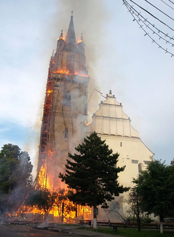 Der hchste Kirchturm Siebenbrgens und Teile des ...