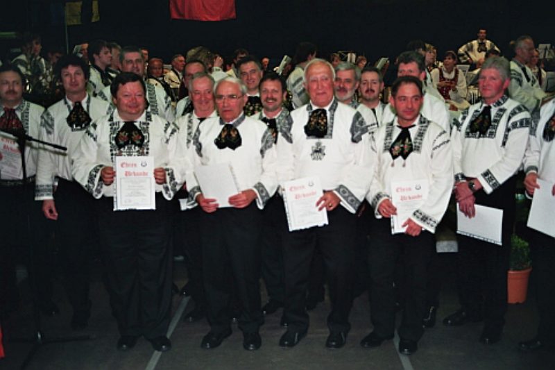 Ehrungen beim Musikerfest in Setterich, von links ...