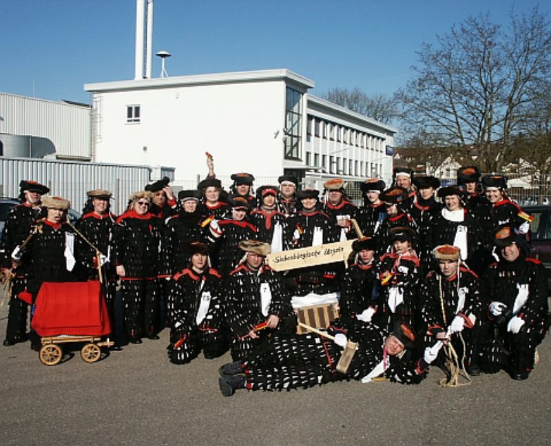 Gruppenfoto am Treffpunkt in Dischingen, bevor ...