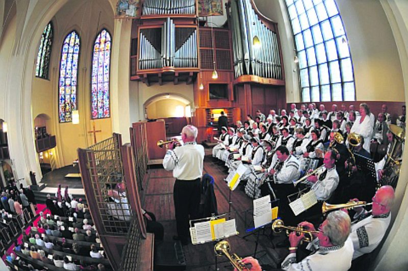 300 Gste nahmen am Gottesdienst in der ...