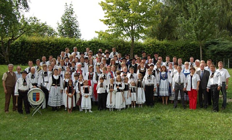 Eine beeindruckende Zahl von Siebenbrger Sachsen ...