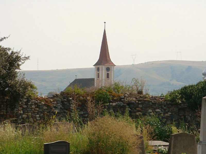 Blick vom Friedhof ber die Ringmauern auf die ...