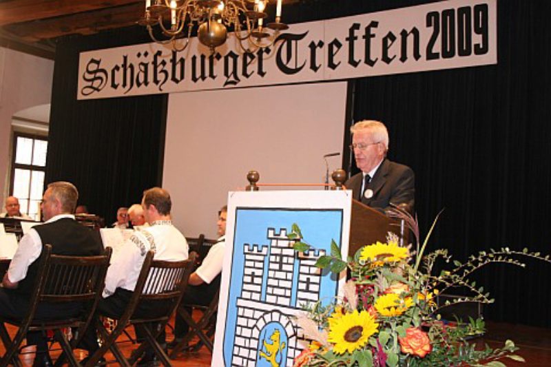 Dr. August Schuller, Vorsitzender des Vorstandes ...