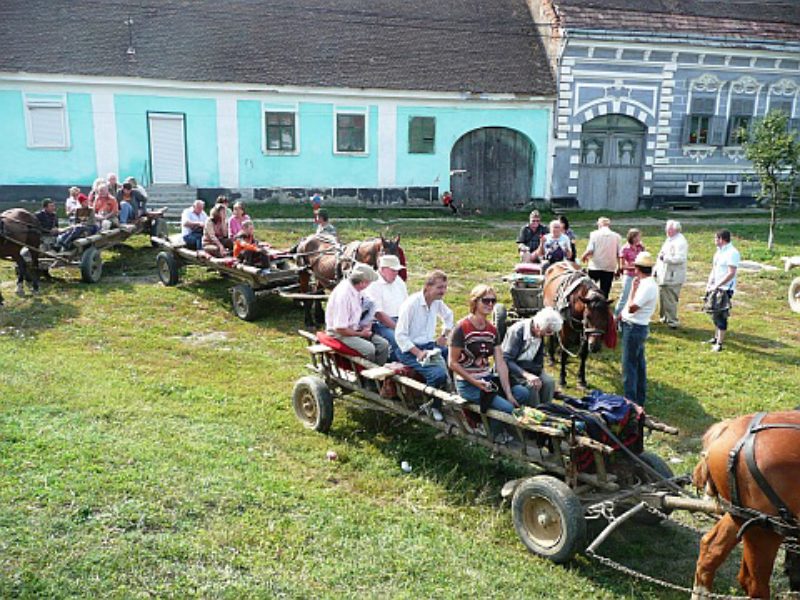 Auf Siebenbrgenreise: Reisegruppe aus Traun bei ...