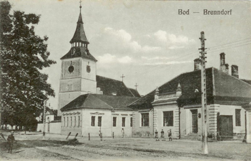 Postkarte von Brenndorf mit Kirche, Rathaus und ...