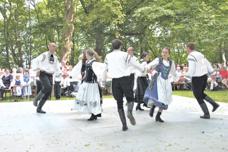 Die Jugendtanzgruppe Frstenfeldbruck beim 35 ...