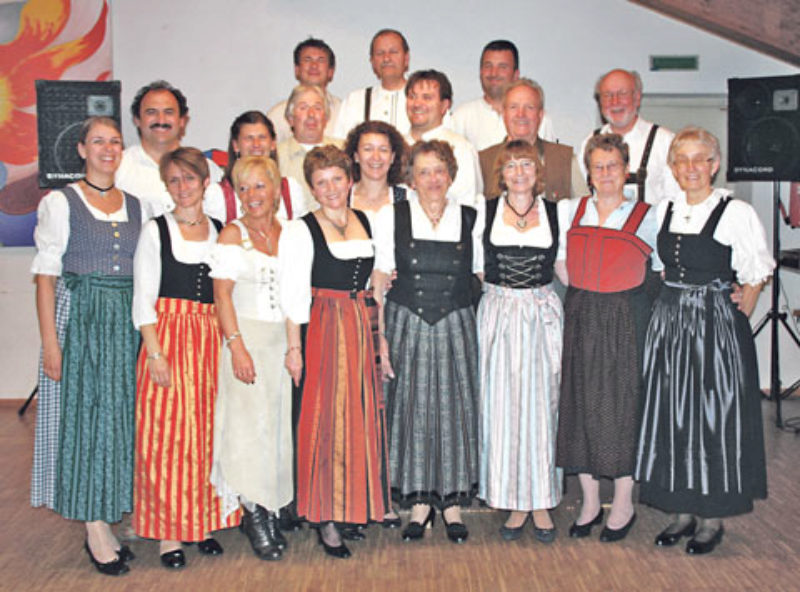 Die Erwachsenentanzgruppe aus Geretsried. Foto: ...