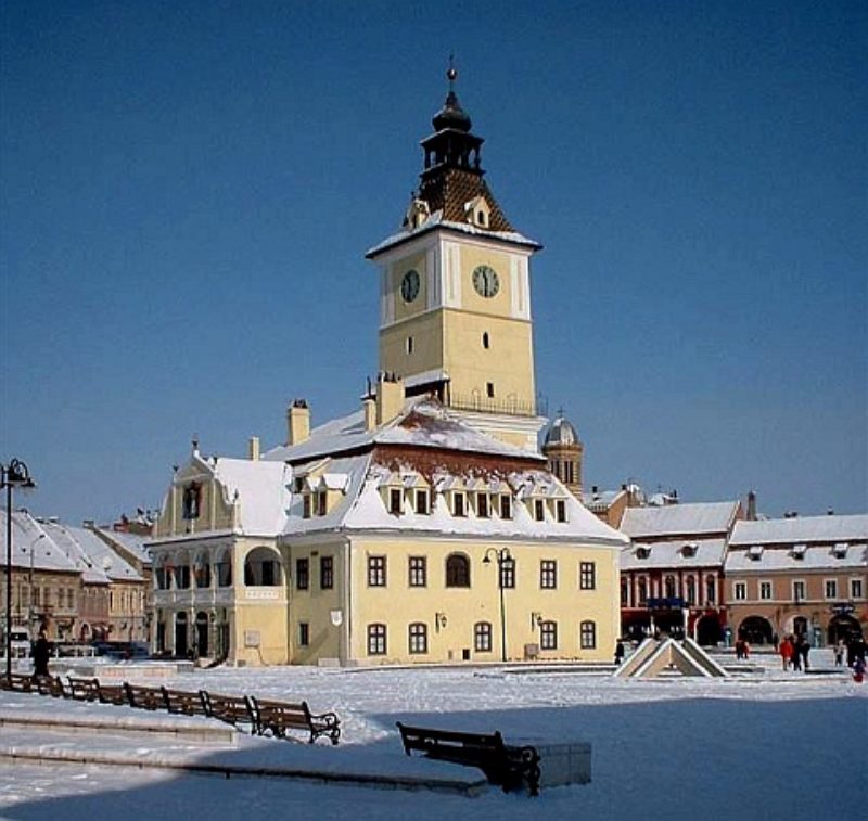 Blick auf den Marktplatz mit Altem Rathaus in ...