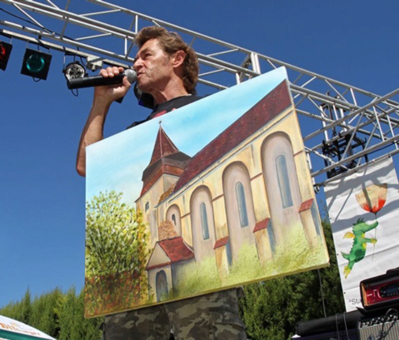 Peter Maffay mit dem von Marina Huber gemalten ...