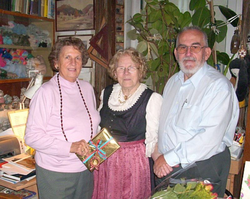 Nachbarmutter Gida Petrovitsch (links) und ...