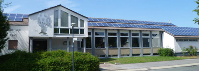 Photovoltaik-Anlage auf dem neuen Dach des ...