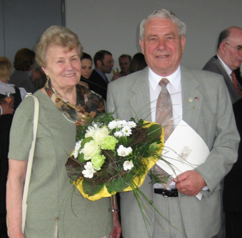 Rosi und Jubilar Peter Hedwig. Foto: Inge Alzner ...