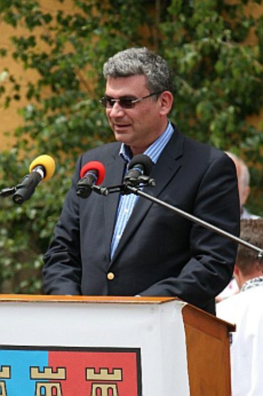 Der rumnische Auenminister Dr. Teodor Baconschi ...