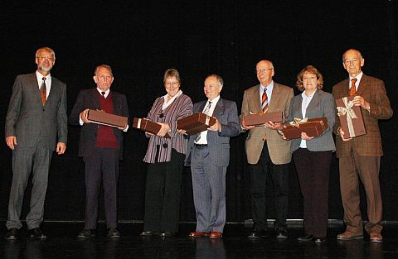 Mehr als 100 Jahre Ehrenamt! Der Vorsitzende des ...