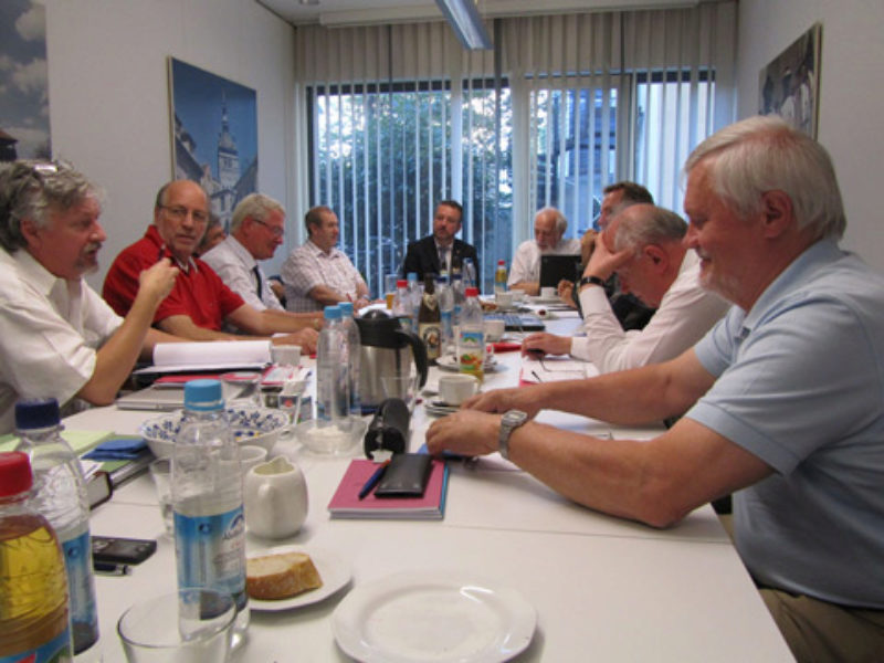 Vertreter des HOG-Verbandes im Dialog mit dem ...