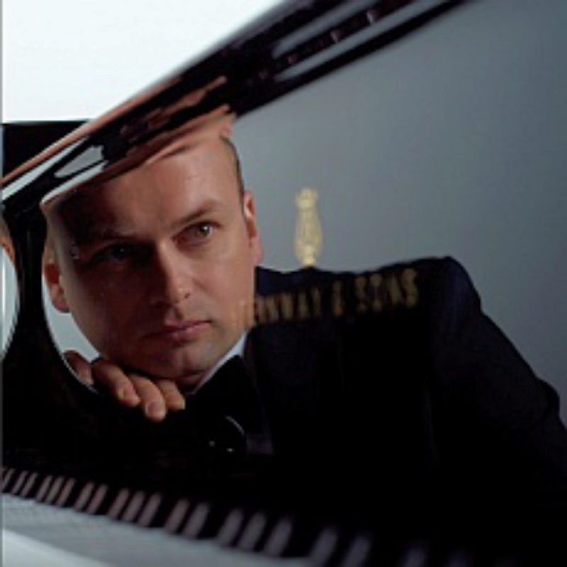 Der Pianist Johann Markel stammt aus Kronstadt ...