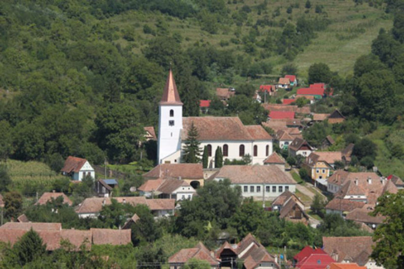 Neu renovierter Kirchturm in Nadesch. ...