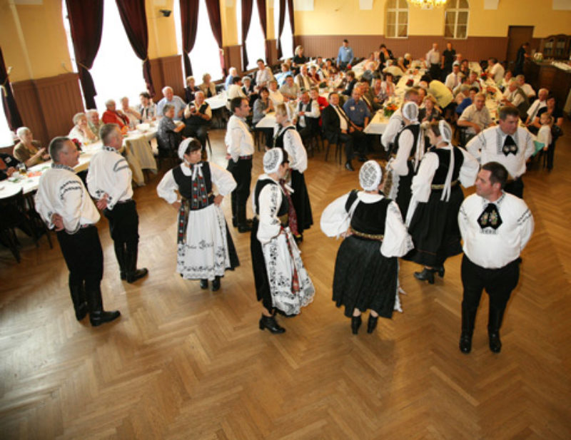 Die Alzner Tanzgruppe erfreute beim Prudner ...
