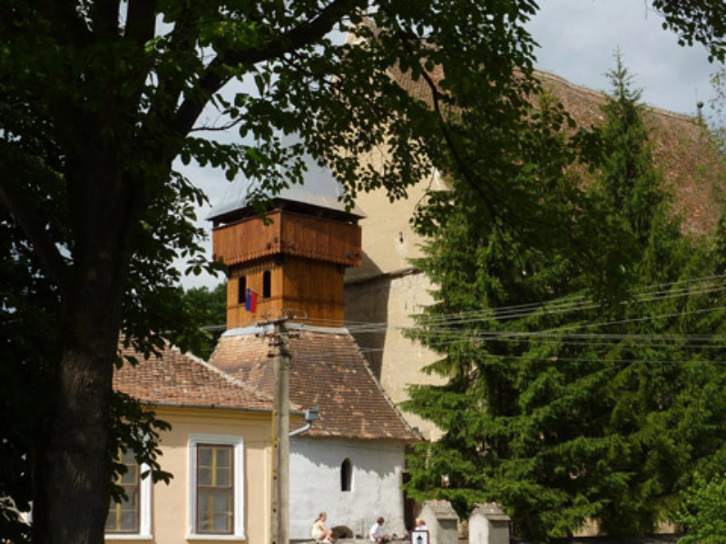 Kirchenburg Tobsdorf mit gehisster ...