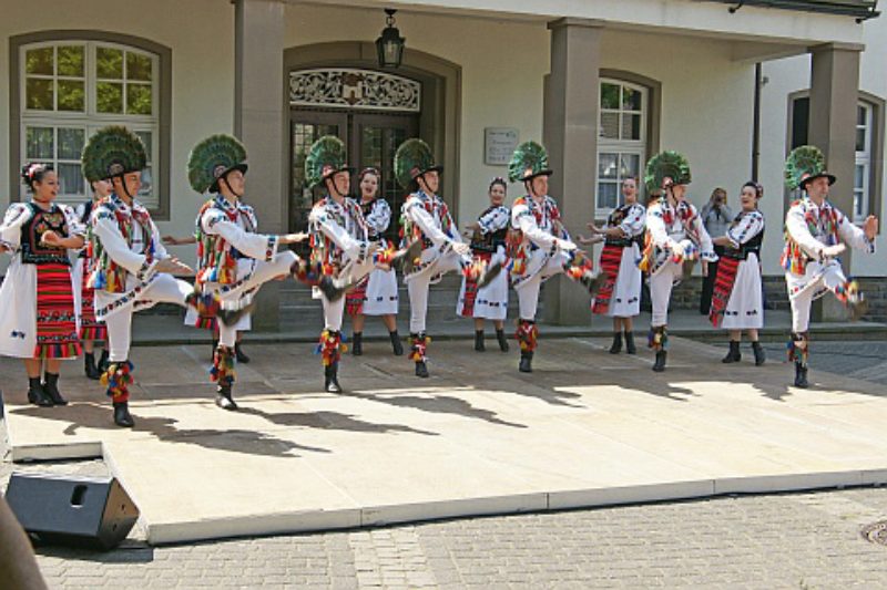 Folklore-Gruppe "Cununa de pe Somes" (Kranz von ...