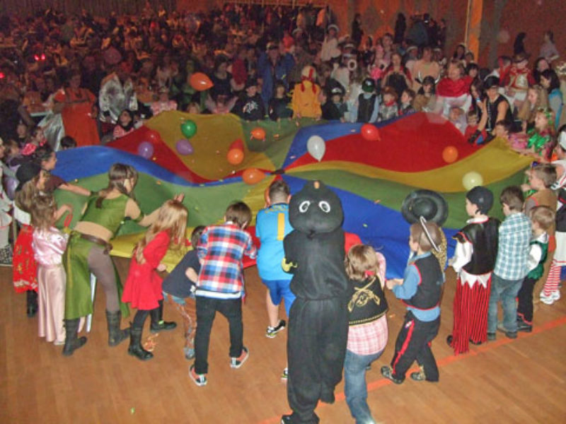 Die schnen Kindermasken in Aschaffenburg. Foto: ...