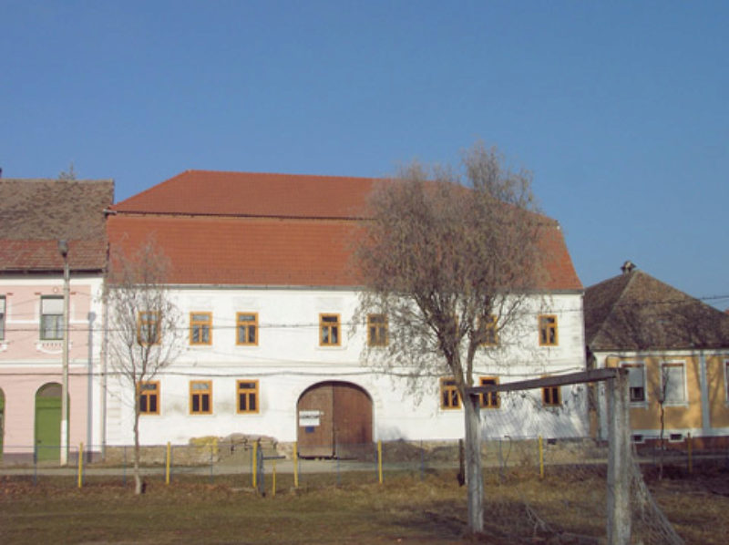 Die Stuhlslateinschule in Groschenk wurde ...