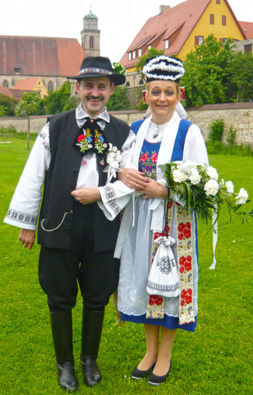 Hochzeitspaar aus Kleinschelken/Weinland beim ...