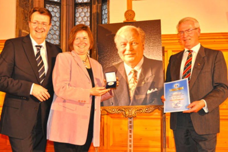 Verleihung der Ludwig-Scholz-Medaille: Laudator ...