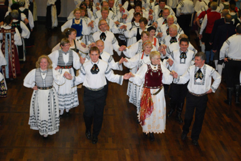 Die Siebenbrger Volkstanzgruppe Vcklabruck ...