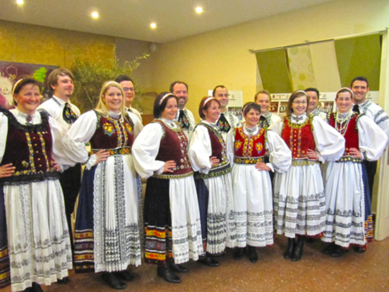 Auftritt der Tanzgruppe der Siebenbrger Sachsen ...