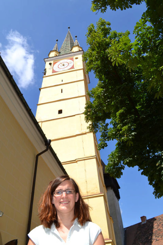 Rebekka Winter, hier vor dem „Tramiterturm“, hat ...