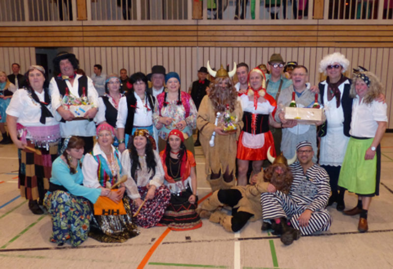 Maskenprmierung beim Biberacher Faschingsball: ...